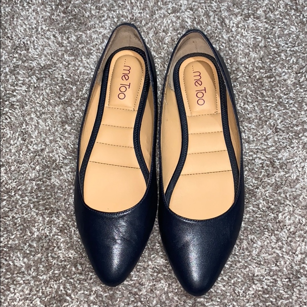 Size 8 1/2 shoe